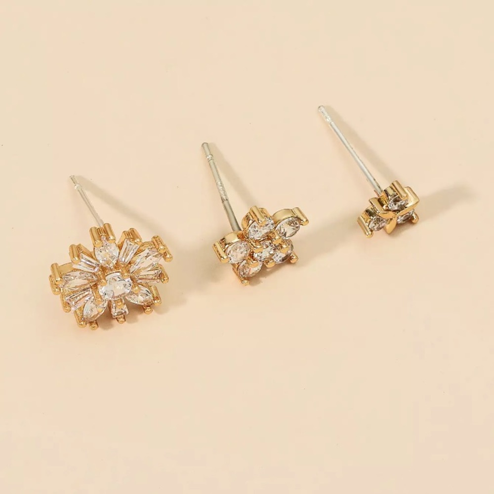 ⚜️[𝟯𝟬%𝗢𝗙𝗙|𝗯𝘂𝗻𝗱𝗹𝗲𝘀 𝟯+]⚜️18K CZ Stud Cuff Wrap Earrings NEW - Picture 2 of 5